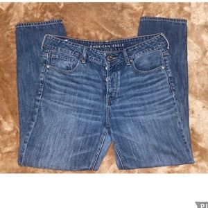American Eagle tomgirl jeans size 10 regular